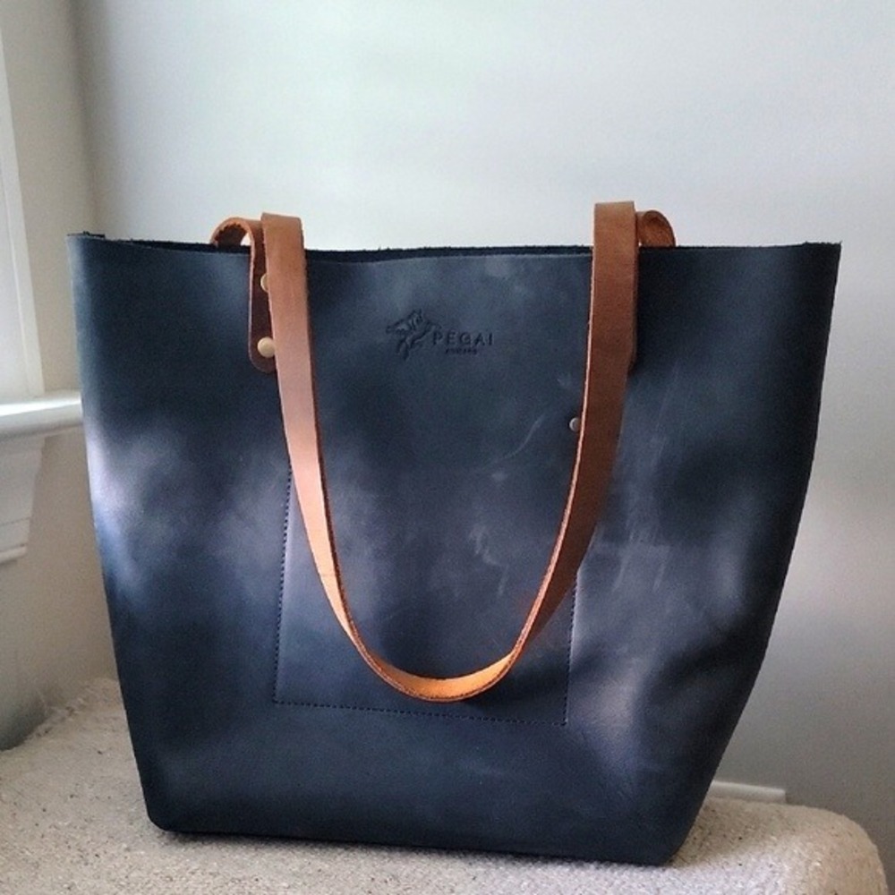 Pegai Chicago Navy Blue Leather Tote Bag Cognac Straps